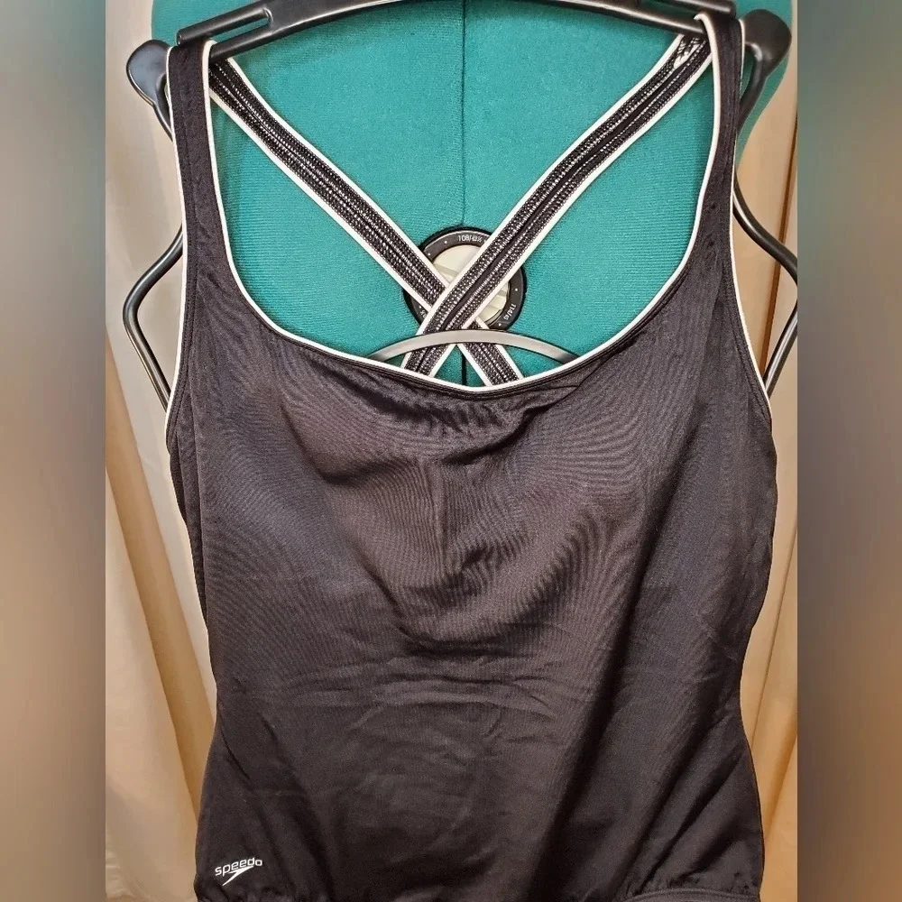 0064. NWOTs ~ Speedo ~ Modest Black One-Piece w/ Cross Straps Across the Back ~